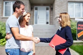 What Happens at Closing When Buying a House